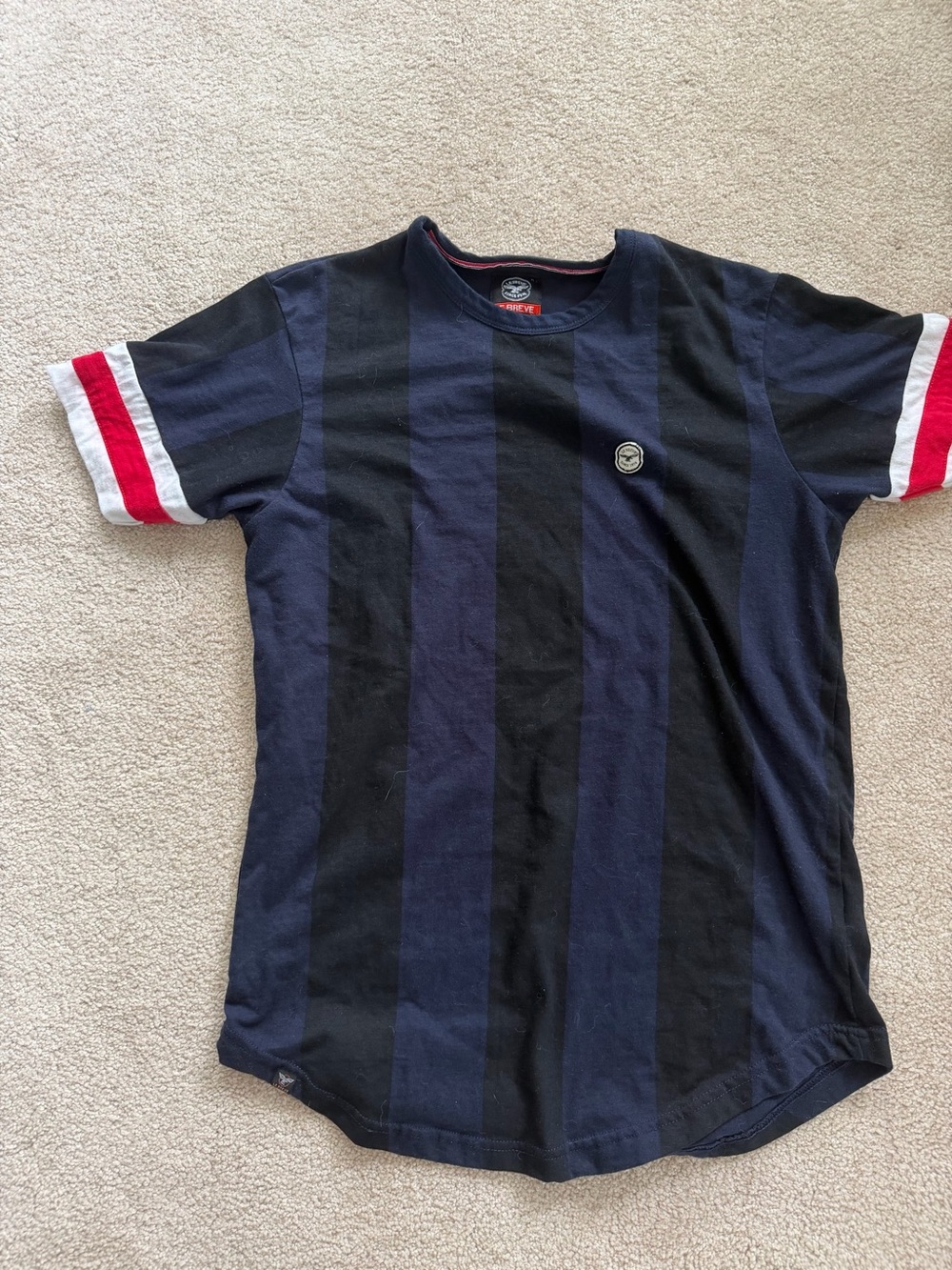 Men's Short Sleeve Vertical Stripe Tee in Navy & Black with Red Sleeve Accent